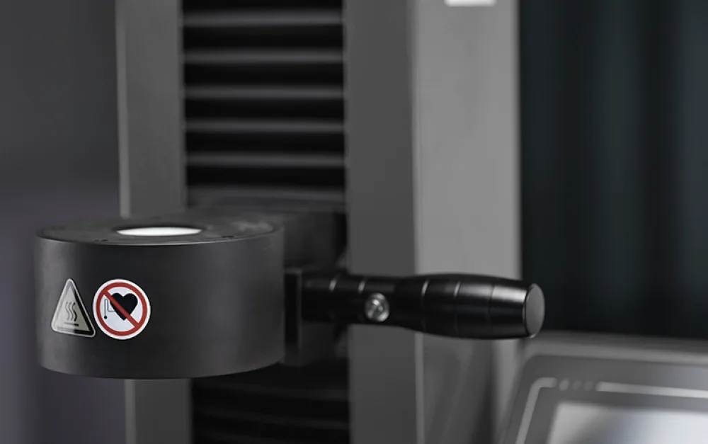 Tuscan HS-400 – Intelligent Shrink-Fit System with Integrated Air Cooling